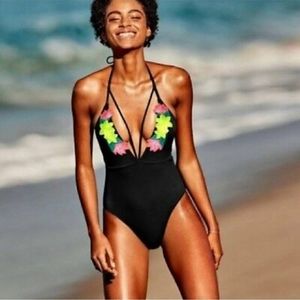 VICTORIA'S SECRET 'PINK' SWIMSUIT    SIZE LARGE